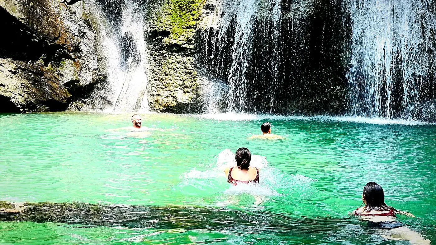 Du Gia waterfall pool, day 3 of the 4-day loop