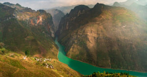 Ultimate Ha Giang Loop Guide: Routes, Costs, and Tips for First-Time Travelers