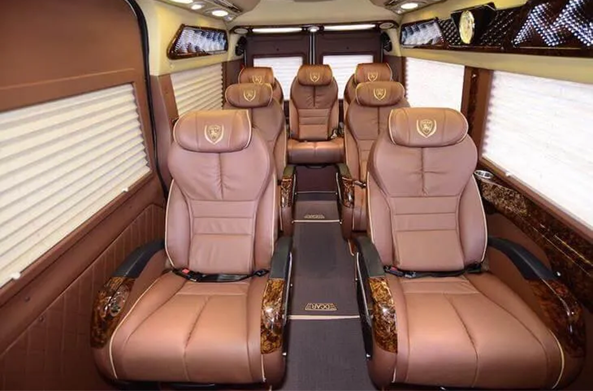 Limousine 9 seats