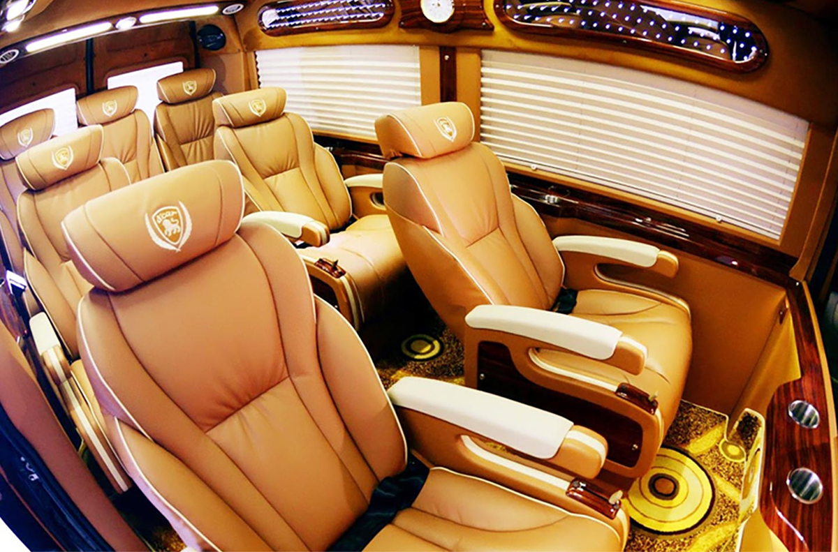 Limousine 9 seats