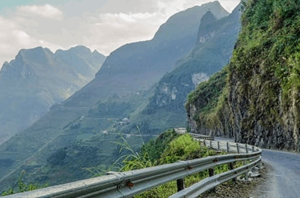 Ma Pi Leng Pass top 20 Destinations in Ha Giang