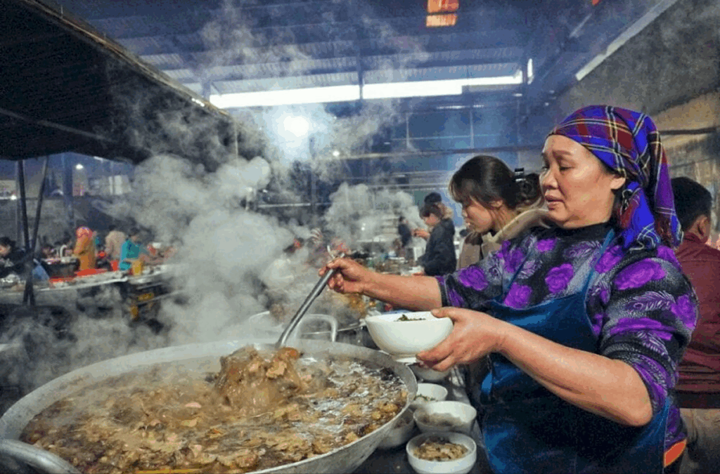 The Essentials and Handicraft Market (Mostly Outdoor) Meo Vac Market 