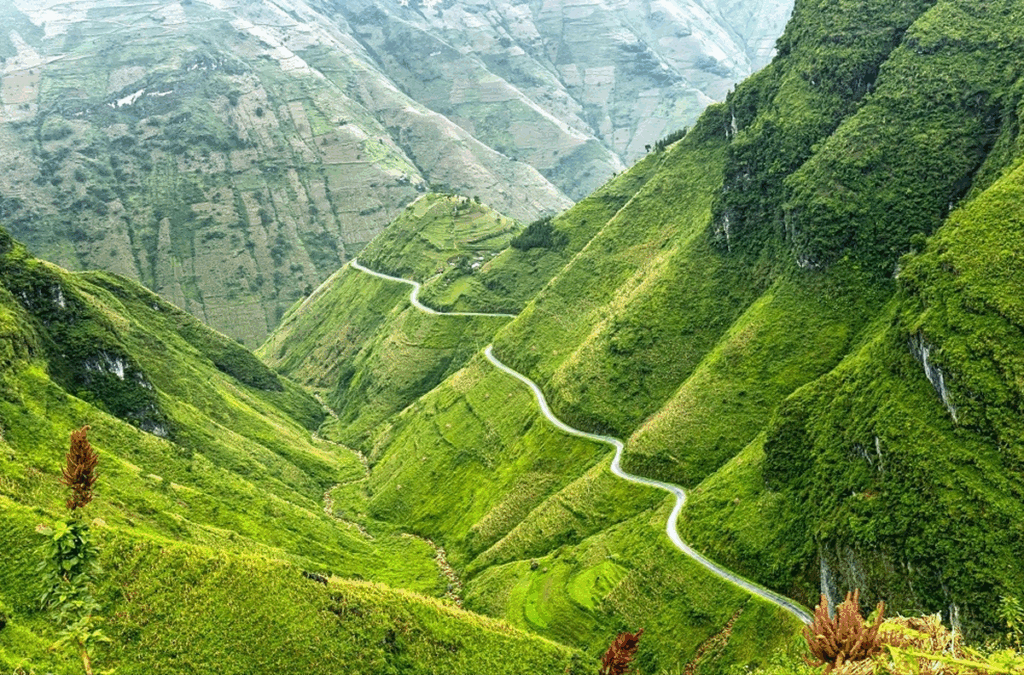 The Majestic Beauty Of Ma Pi Leng Pass In Ha Giang