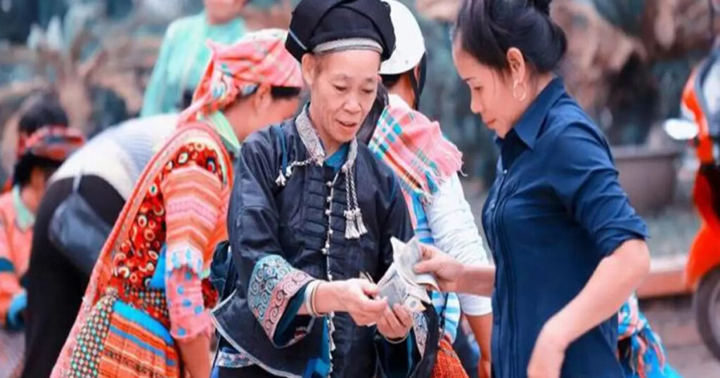 Discover Quan Ba Central Market Food and Traditions
