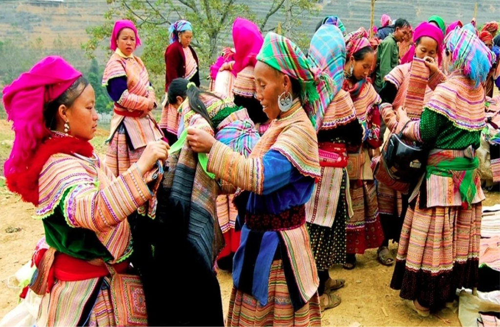 Discover the Unique Culture of Ethnic Communities