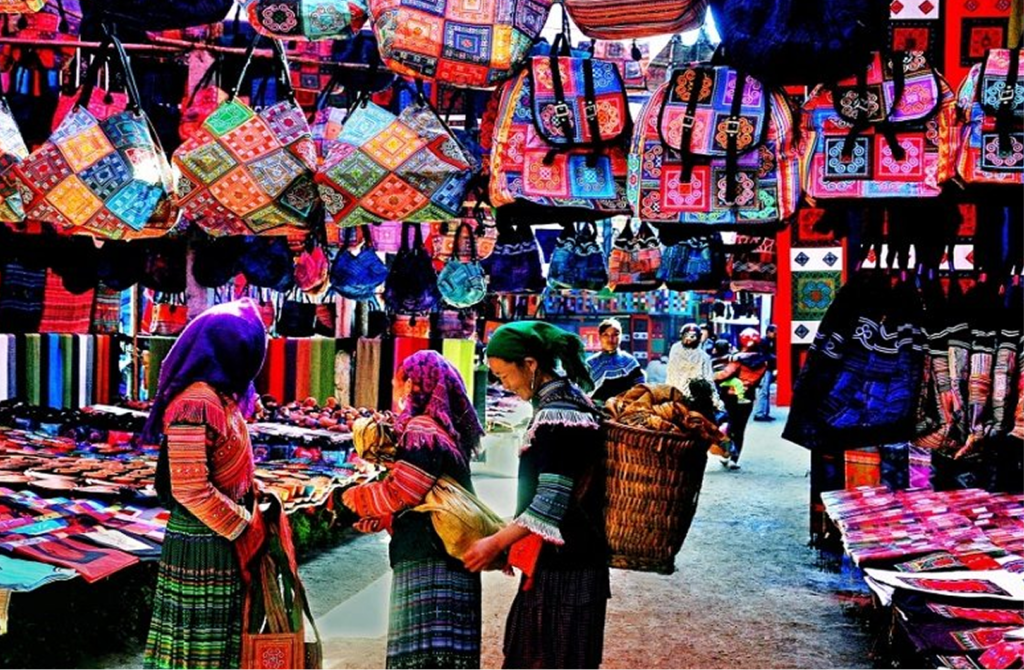 Overview of Du Gia Market