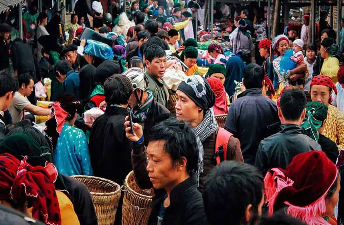 Pho Cao Market and the Backward Market Tradition