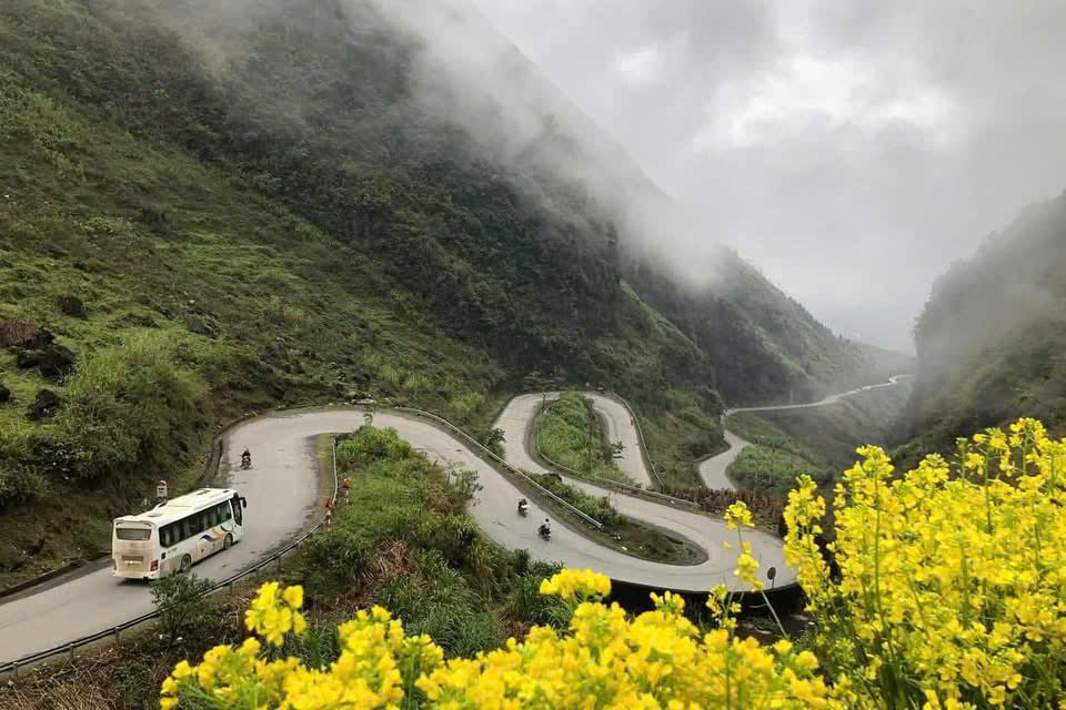 Ha Giang Loop cost - Tham Ma Pass mountain road