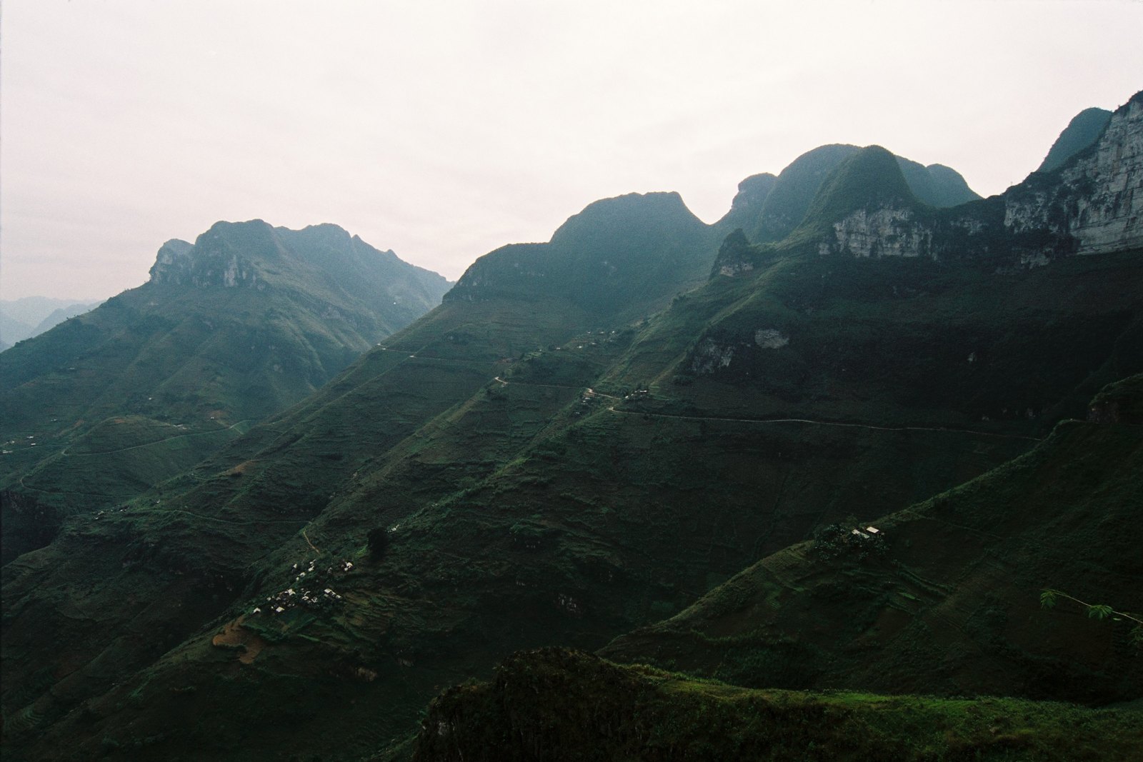 Ha Giang Loop for couples on the winding Ma Pi Leng Pass