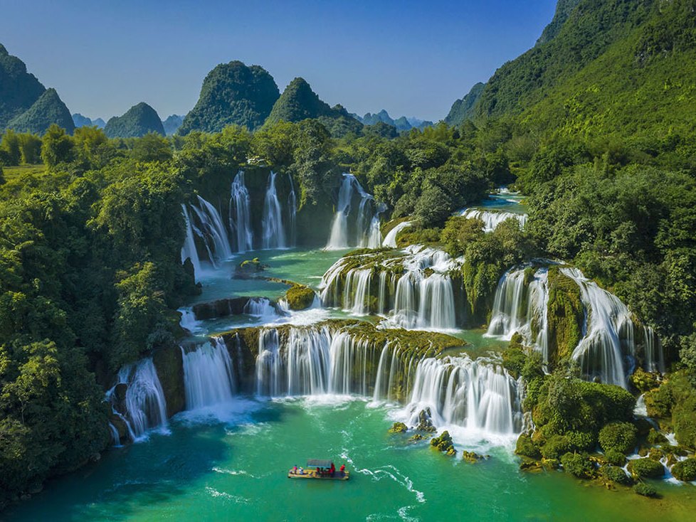 Ban Gioc Waterfall tiers and bamboo rafts on the Quay Son River, Cao Bang