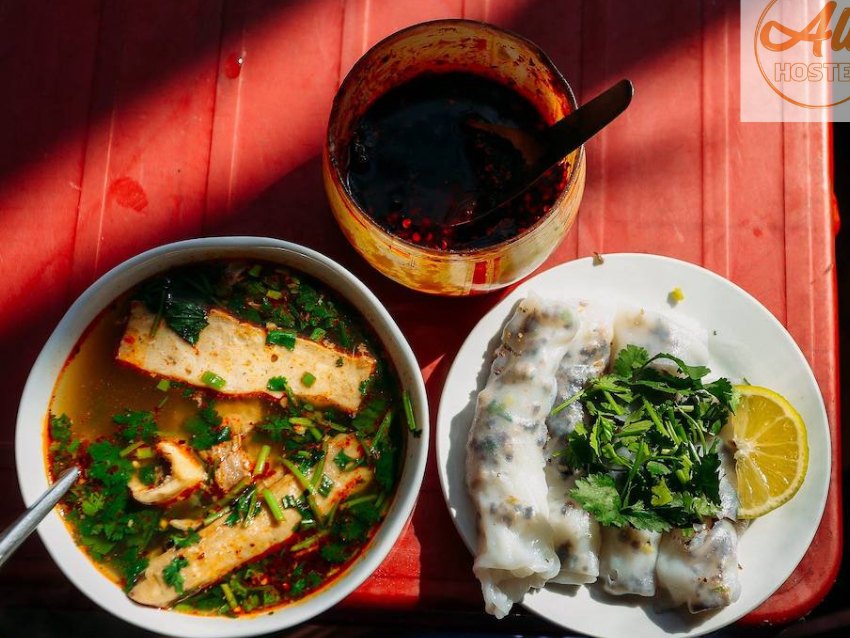 Ha Giang Food: 10 Local Dishes to Try on the Loop (2026 Guide) 2 Ha Giang food: Dong Van banh cuon rice rolls served with hot bone broth