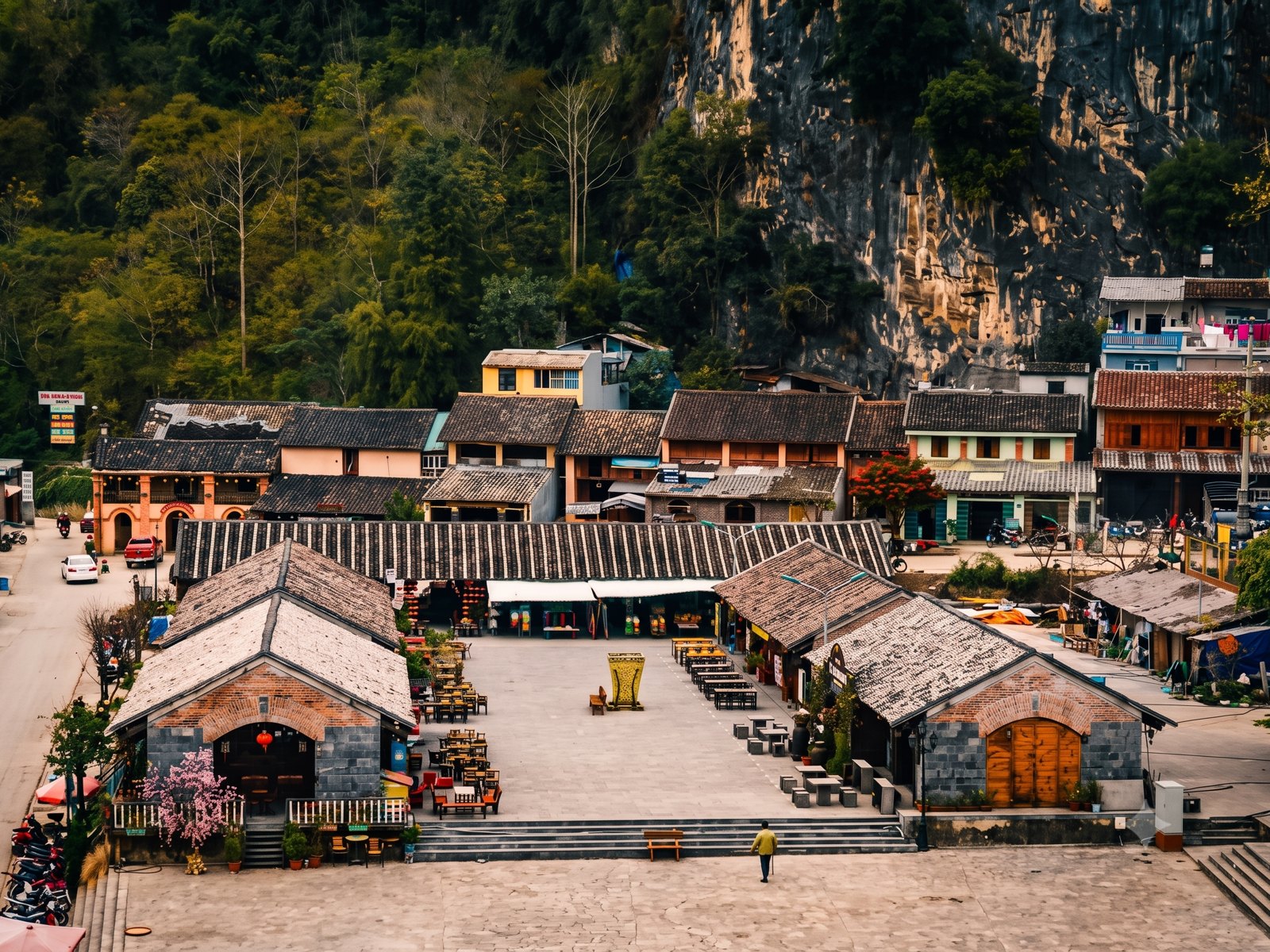 Ha Giang Loop in October: Weather, Rice & Buckwheat (2026) 4 Dong Van Old Quarter on the Ha Giang Loop in October