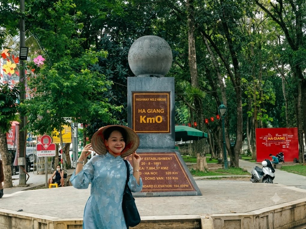 Ha Giang Km0 marker the gateway to Xa Phin village