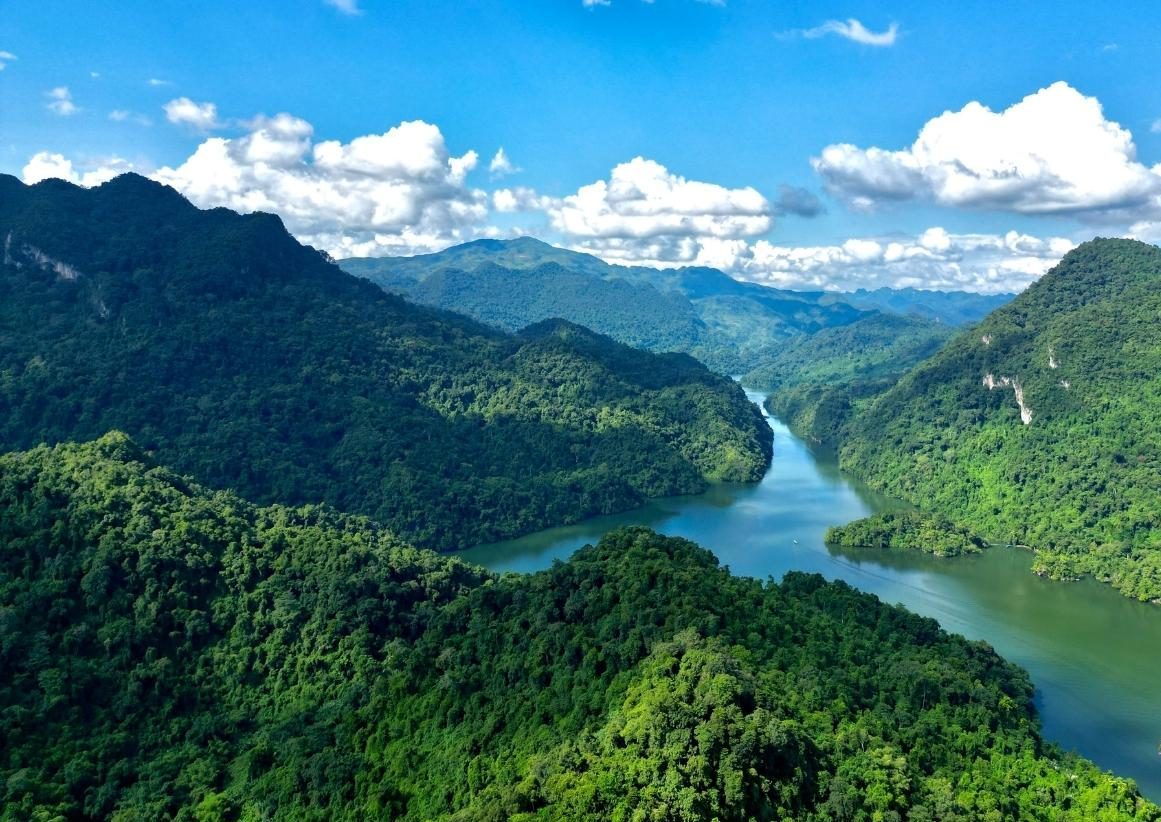 Ha Giang, Cao Bang & Ba Be Lake by Private Car