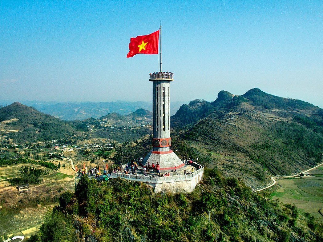 Dong Van Accommodation During the Buckwheat Festival: Real 2026 Prices and How to Book 7 Lung Cu flag tower, the northernmost point of Vietnam, about 25 km from Dong Van