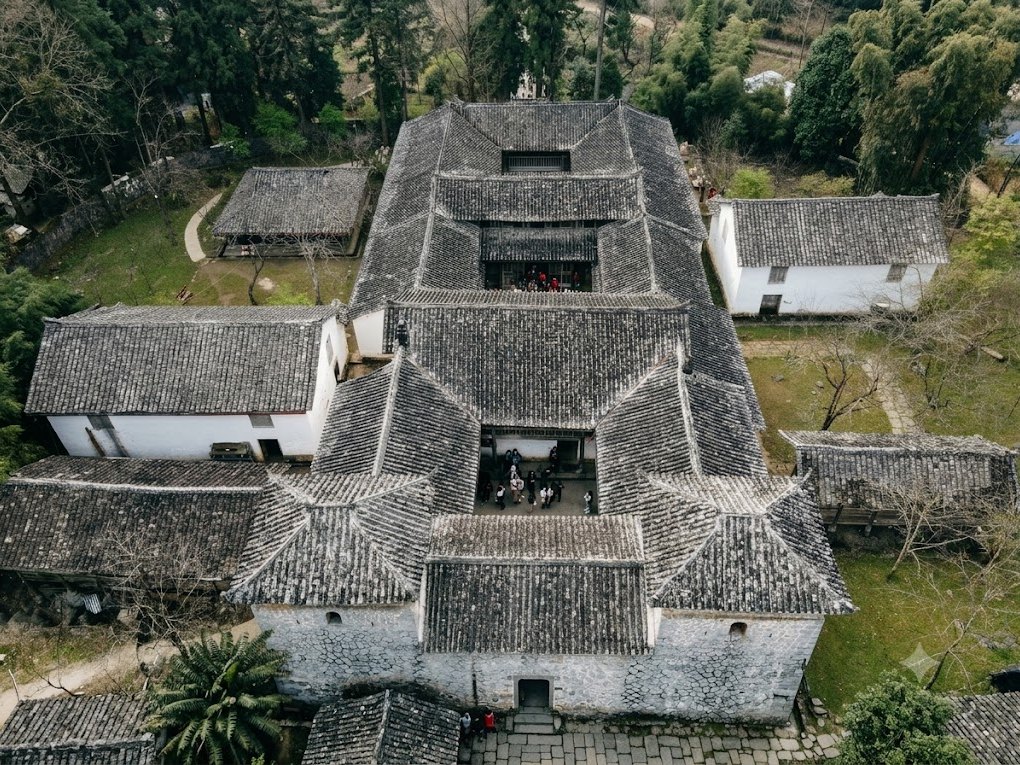 The H'Mong King's Palace in Sa Phin, a Day 1 stop on the Ha Giang Loop by car