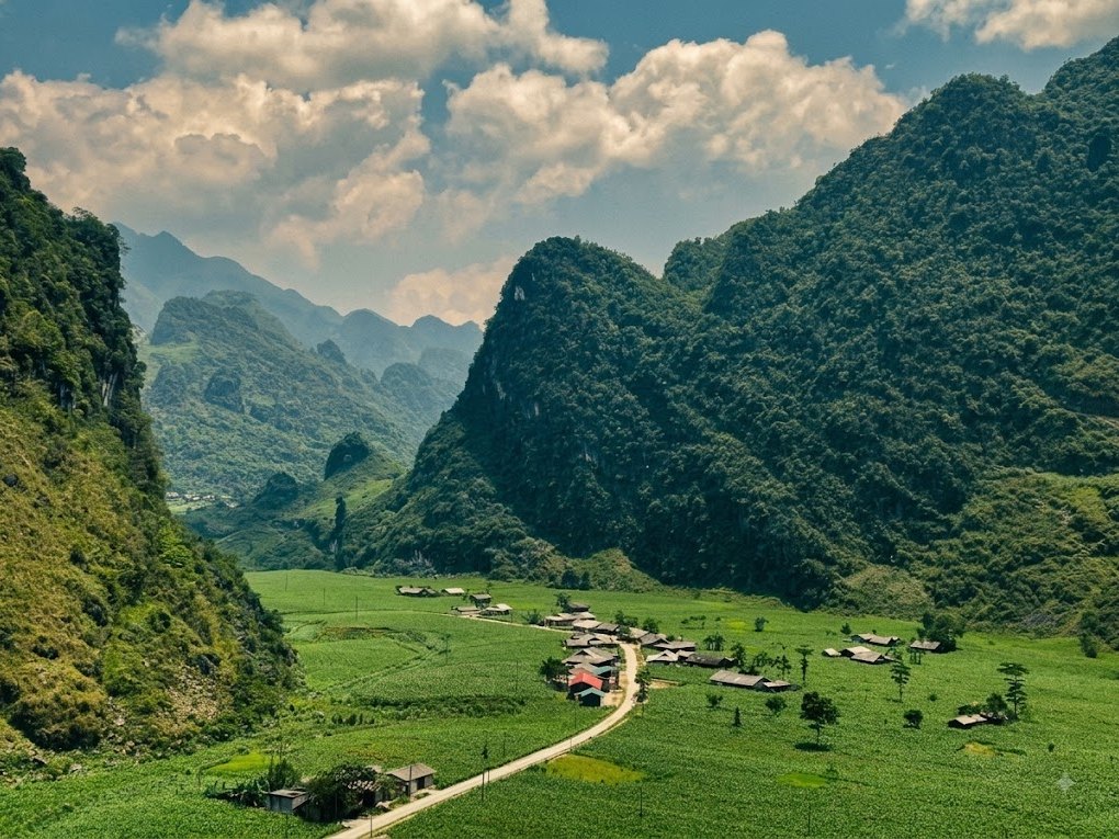 Quiet Duong Thuong valley village away from Ha Giang Loop crowds