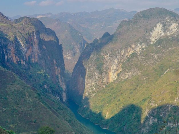 Tu San Canyon and the Nho Que River in the dry season